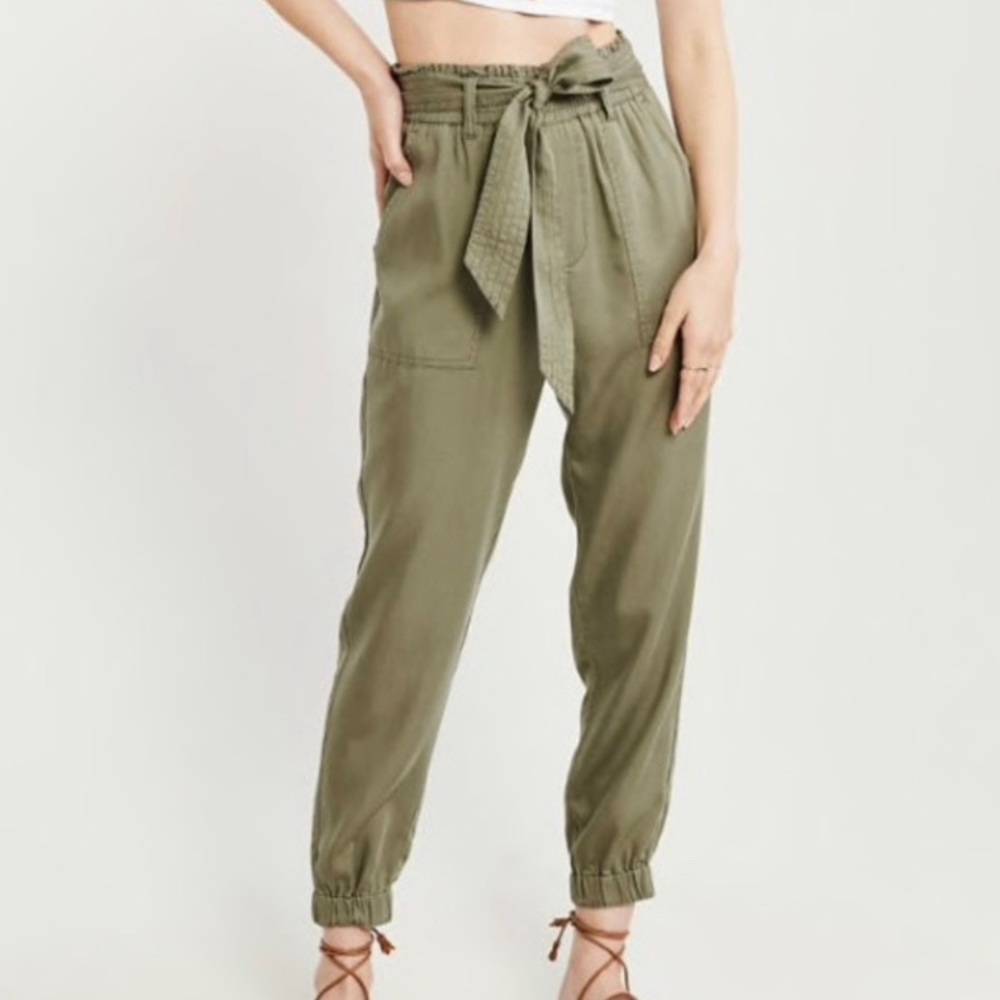 Abercrombie & Fitch belted utility joggers XL